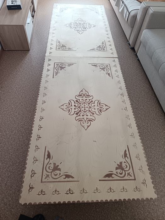 Продам стол, для гостей и дома