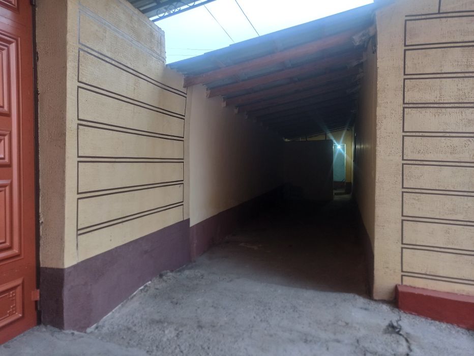 Ховли уй сотилади 9 сутих 7хона