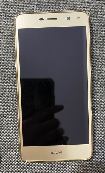 Huawei Y6 2017 бял и златист