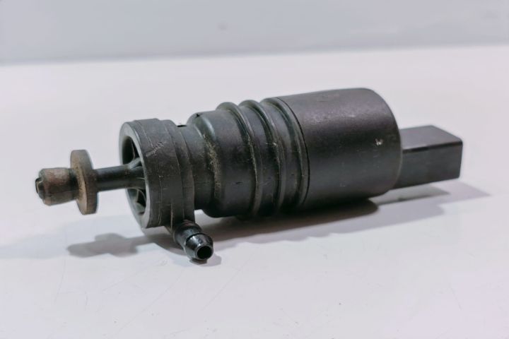 Pompita Spalator Parbriz Volkswagen VW Passat B6