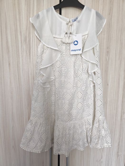 Нова Рокля. Майорал размер 8 годинки