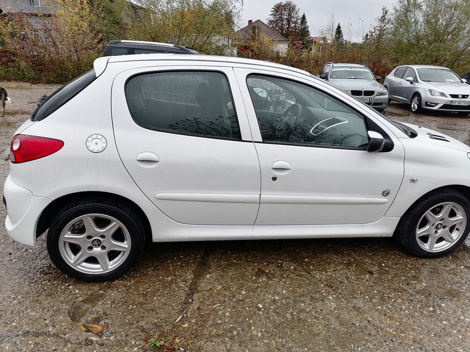 PEUGEOT 206 2013 — imagine 2