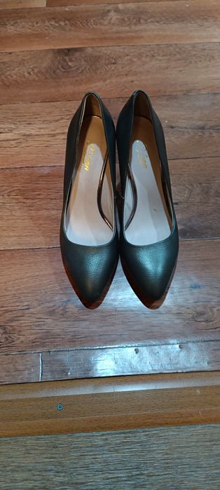 Туфле на каблуках