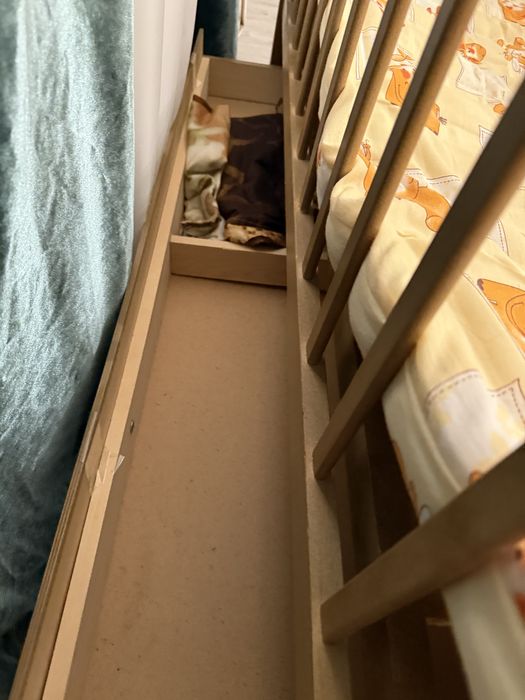 Детская кровать , манеж