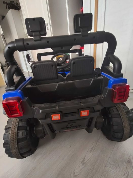 Mașina electrică pentru copii- 2 locuri