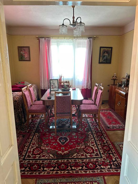 Casa supraetajata pentru doua familii Reghin