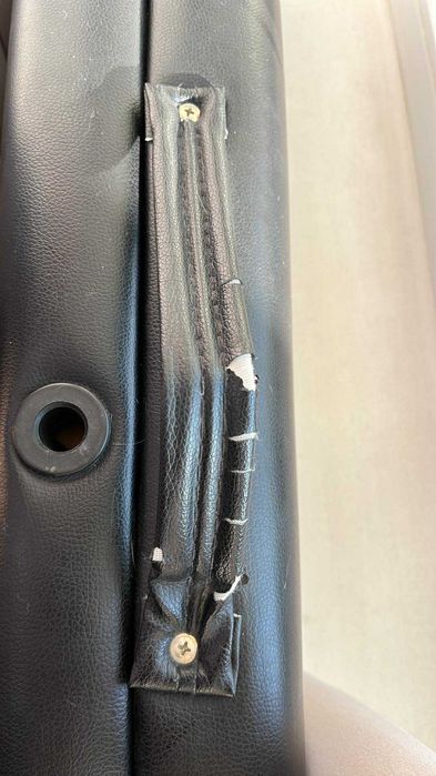 Сгъваема масажна кушетка ,дървена рамка