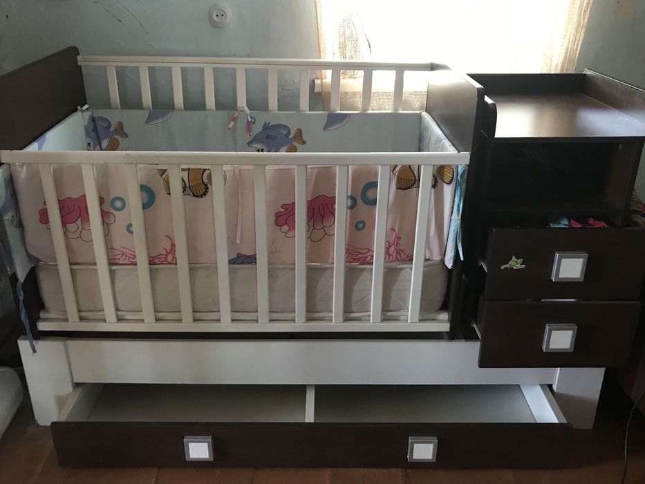 Манежка - трансформер, с маятником.