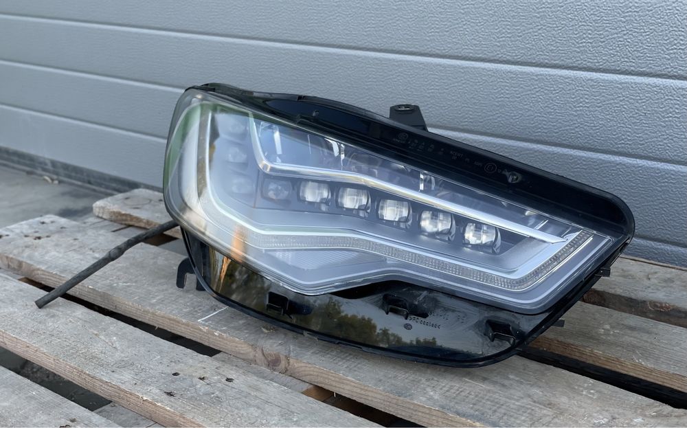 Десен фар AUDI A6 C7 4G FULL LED 4G0941034