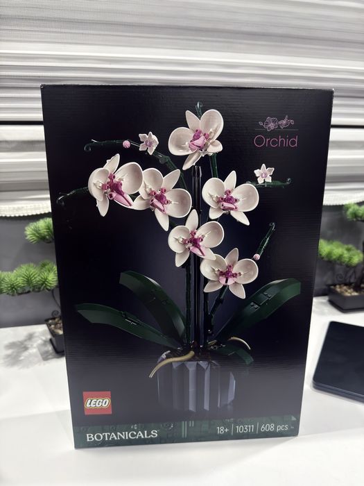 Lego orchid botanicals чисто нов запечатан