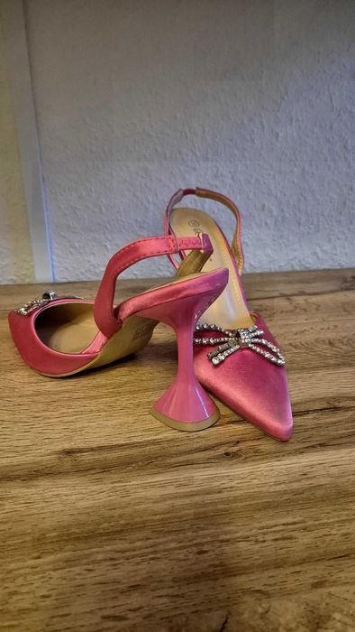 Обувки с ток- 39номер