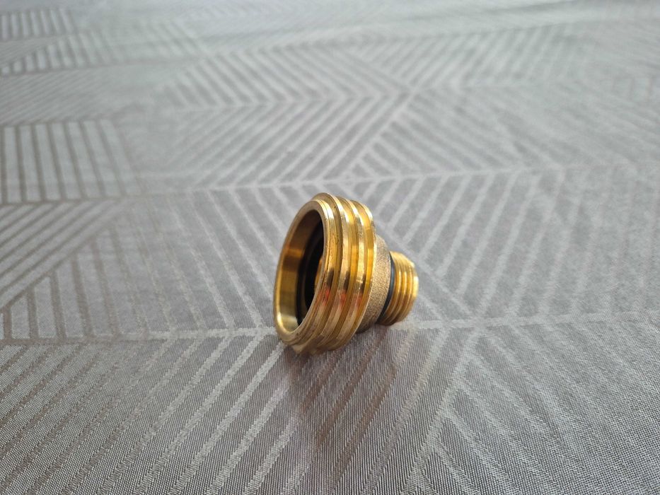 Адаптори за пълнене на газ LPG DREHMEISTER - "DISH" и  "ACME"