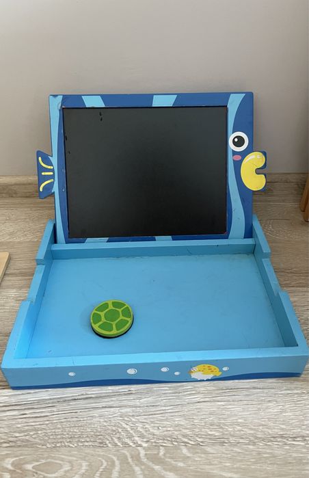 Дървена Двулицева магнитна дъска за рисуван, пъзели кубчета и др.