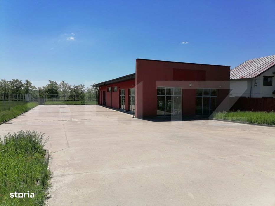 Spatiu comercial cu teren generos de 2.500 mp, la intrarea in Dragomir