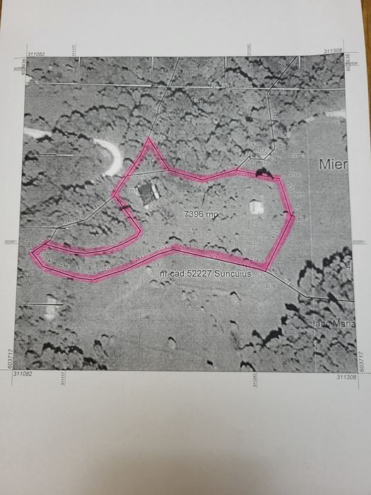 Vand teren  cu cabana in Șuncuius