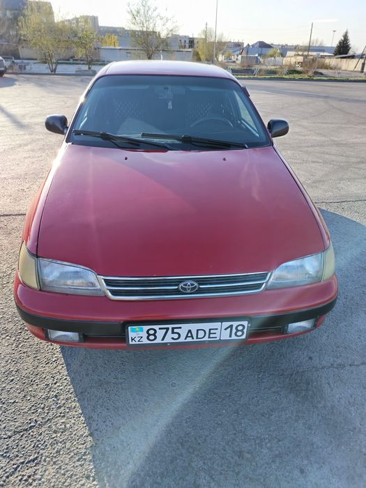Продам тойота карина е