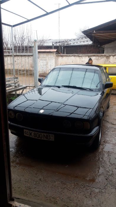 Срочна сотилади Bmw E34 kuzov m50 mator 2.5 obyom