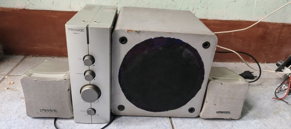 Microlab sambufer blutus ovozi baland