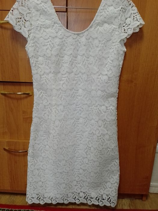 Продам платье для девочки 10-12 лет