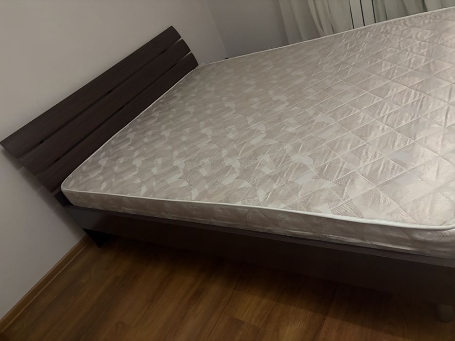 Кровать двуспальняя, Польша