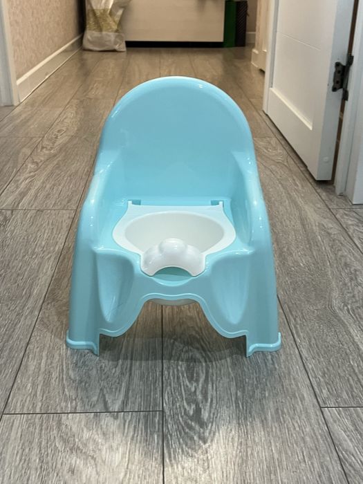 Продам горшок стульчик