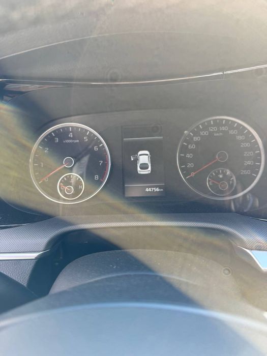 Kia k5 prestige sotiladi