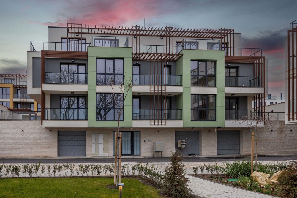 3 стаен ДО КЛЮЧ/ Панорама - морска+парк/ ОТ СОБСТВЕНИК без комисионна