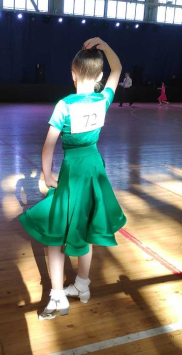 Платье для бальных танцев.