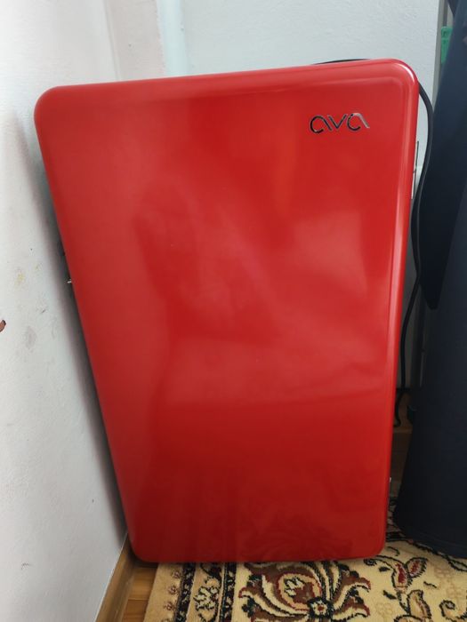 Продам мини холодильник