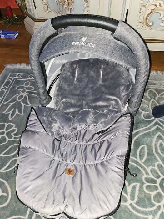 Cărucior Venicci 3 in 1