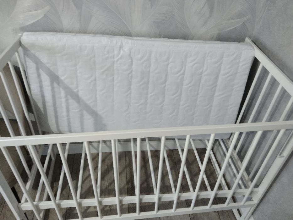 Продам детскую кроватку.