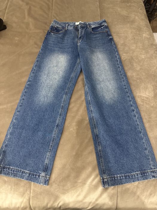 Пррдам новые джинсы.