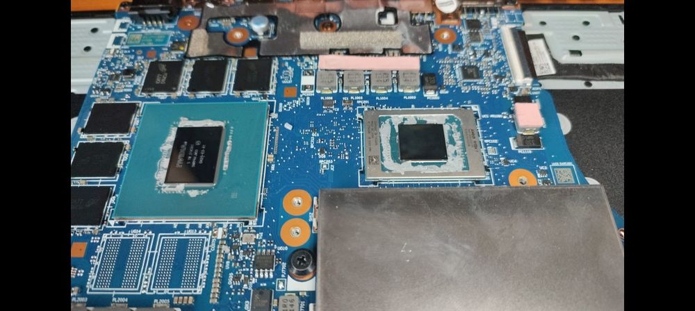 Service Instalare Windows + activare permanenta  ,asamblare calculator Gaming , schimbare pasta termica