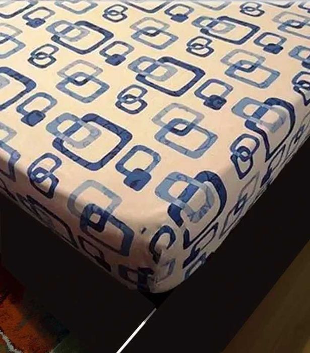 Cearsaf de pat cu elastic + 2 fete de perna