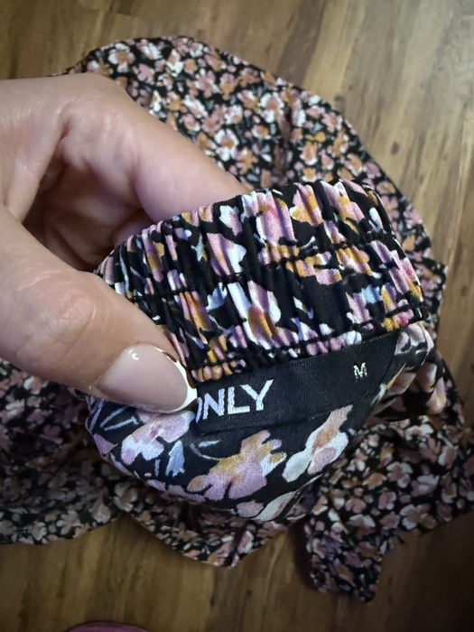 Лятна разпродажба  ПОЛИ