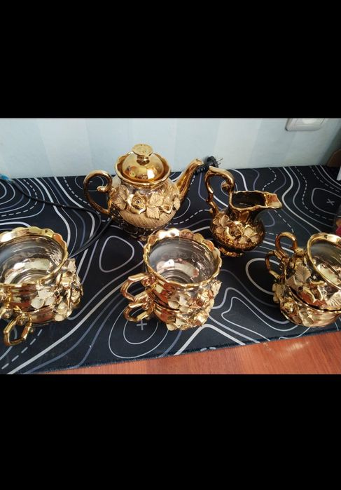 Продам сервиз состояние нового