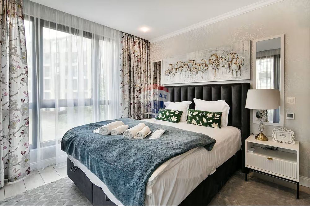 Дава се под наем Тристаен апартамент в к.к. Св.Св. Константин и Елена - 80 кв.м за 1500 € - Снимка #4