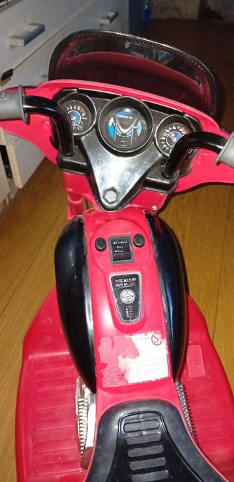 Детски мотор с акомулатор и музика