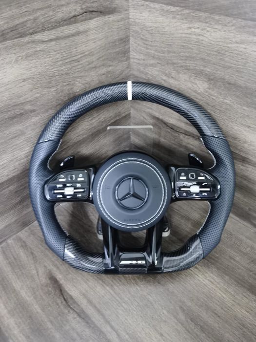 НОВИ И НАЛИЧНИ ! Карбонови AMG воланиза Mercedes