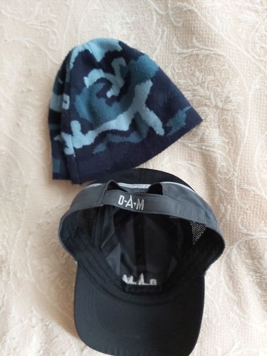 D A M, рибарска шапка с козирка+подарък камуфлаж фес.