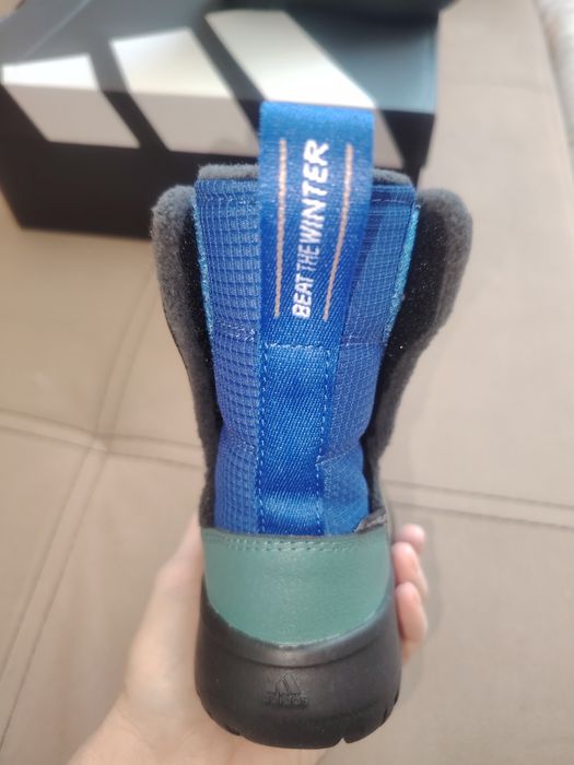 Нови ботуши Adidas