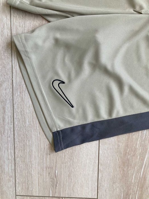 Найк Nike Dri Fit Academy къси панталони къс панталон шорти размер S