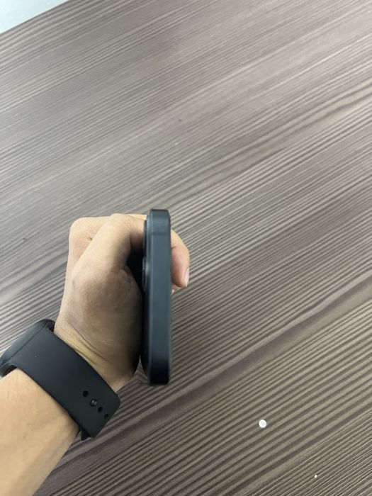 Продам iphone 13