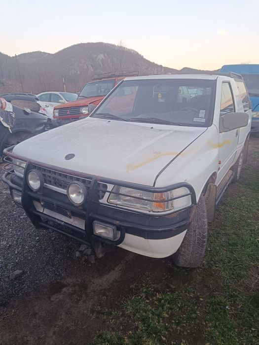 Опел Фронтера А 2.5 тдс 116 коня на части