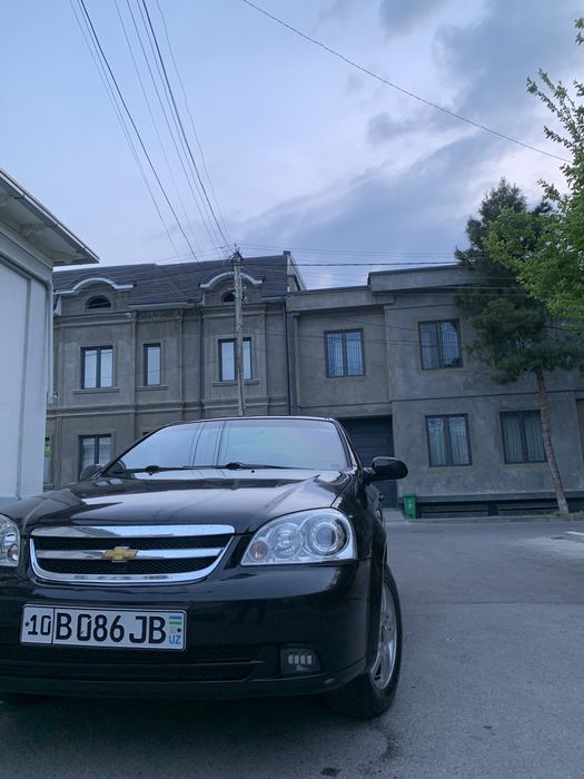 lasetti 2010 1.8 sotiladi holati yaxshi