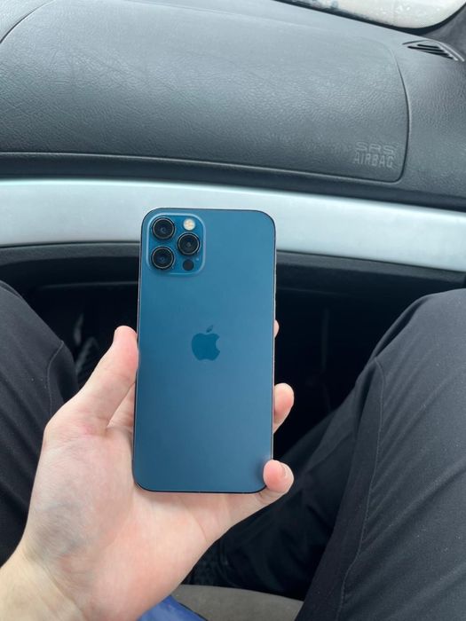 Продам айфон 12 pro (128 гб)