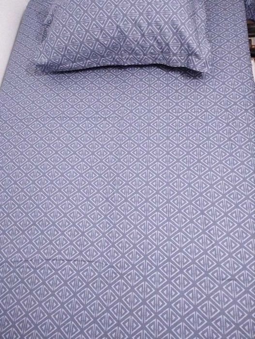 Простынь с наволочками