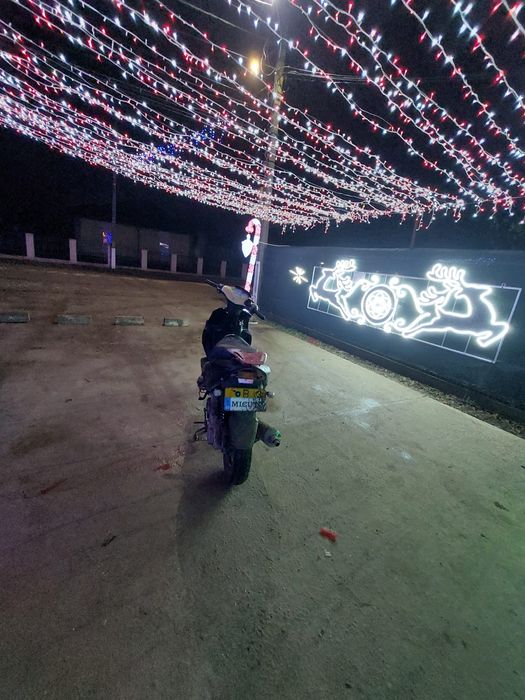 Vând /schimb scuter 4t