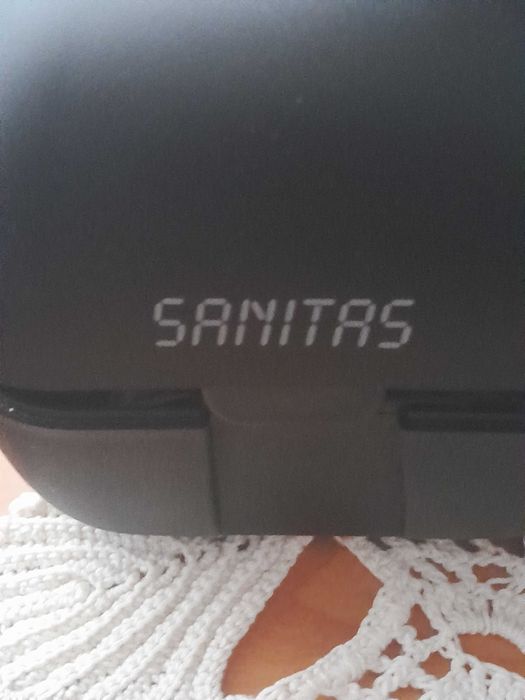 Aparat tensiune Tensiometru Sanitas SBC30 la încheietura mâinii