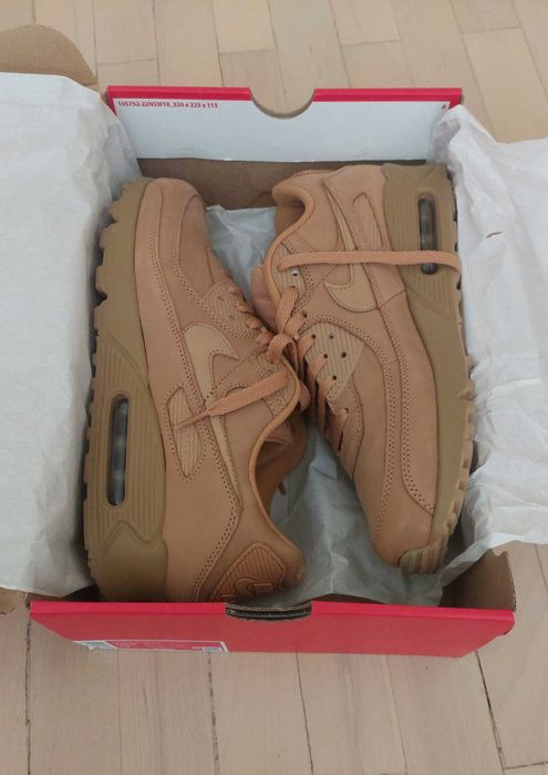 NIKE AIR MAX 9O Premium Winter Track 3